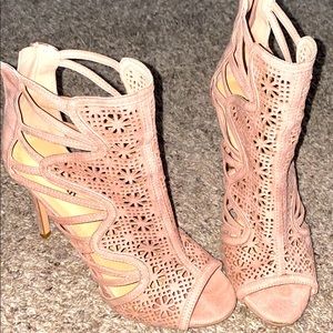 pink heels